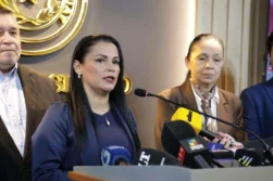 “CONDON AZUL”: Laura FOLLE aún no RENUNCIO a su CANDIDATURA, hay ACUERDO, pero no está CERRADO