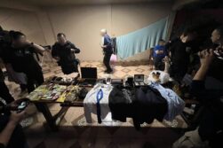 Inhibidor, oro y una caja fuerte: las pistas que complican a detenidos por doble crimen