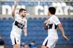 Olimpia goleó 5-0 a Rubio Ñu y celebró su primera victoria en el Clausura
